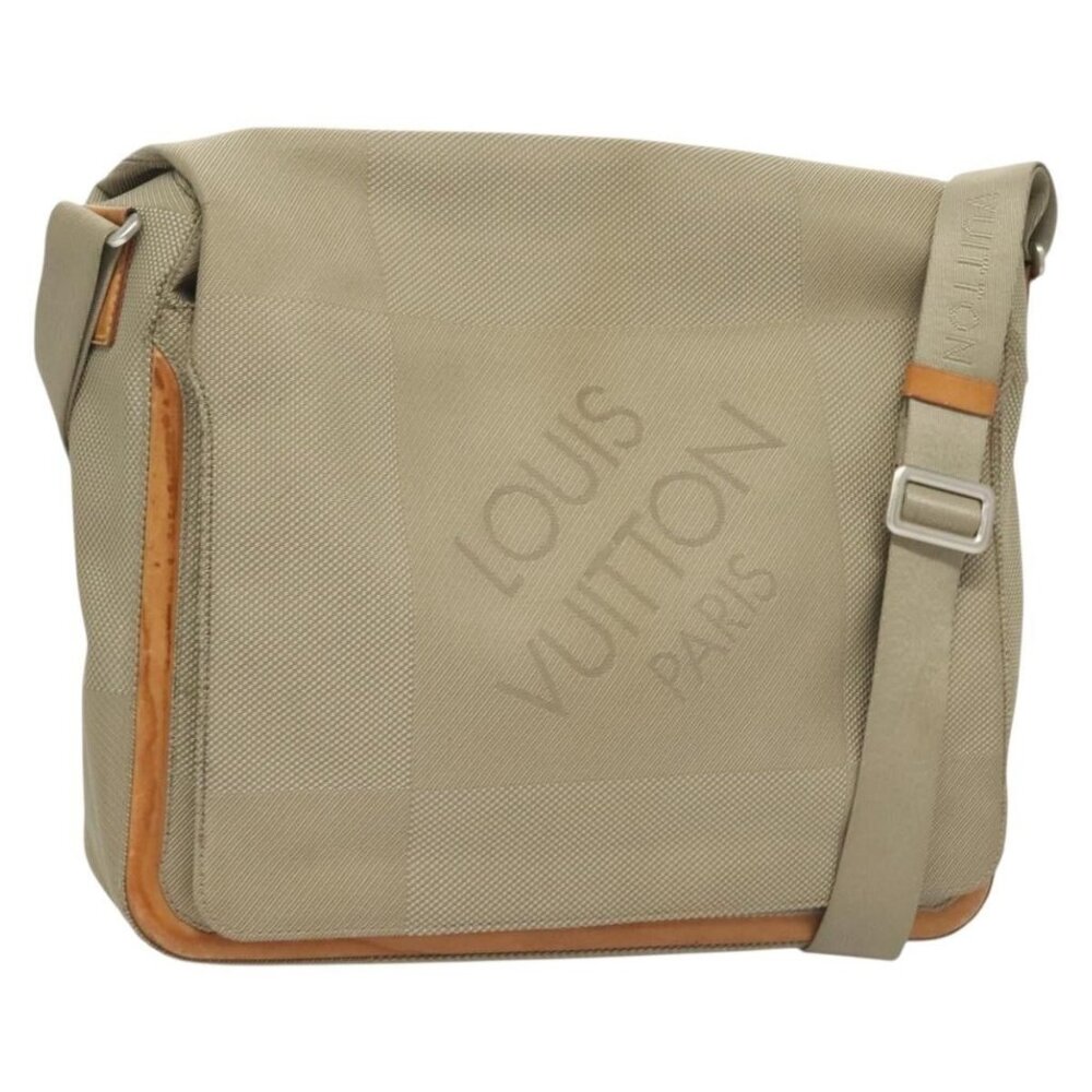Authentic LOUIS VUITTON Damier Geant Messager NM Shoulder Bag Gray LV